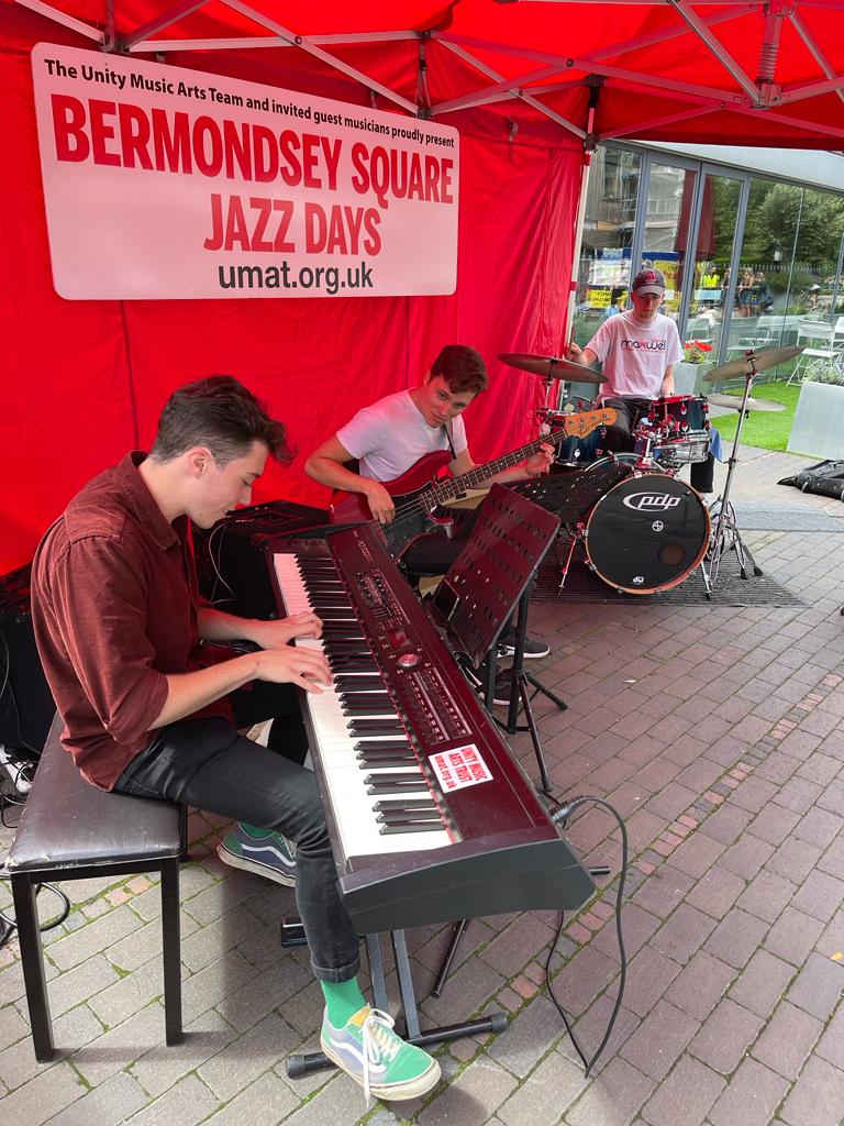 Live Band
