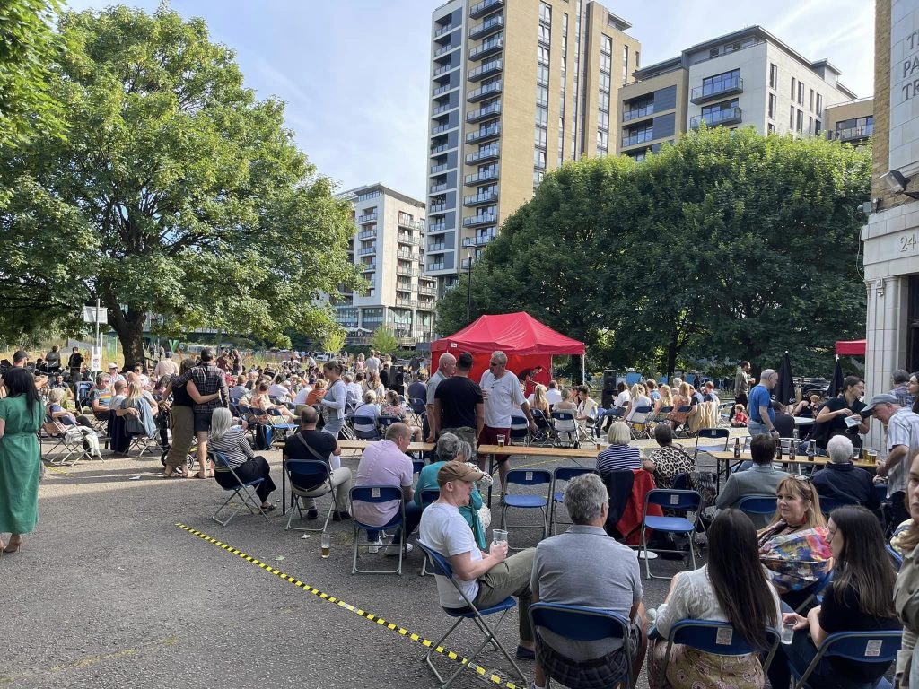 Crowd at The Palm Tree