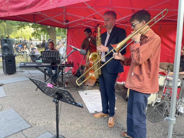 Live Band at The Palm Tree